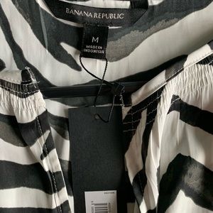 Banana Republic Zebra print top